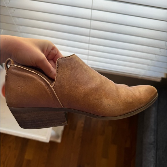 FRYE Rowen Booties - Picture 3 of 6